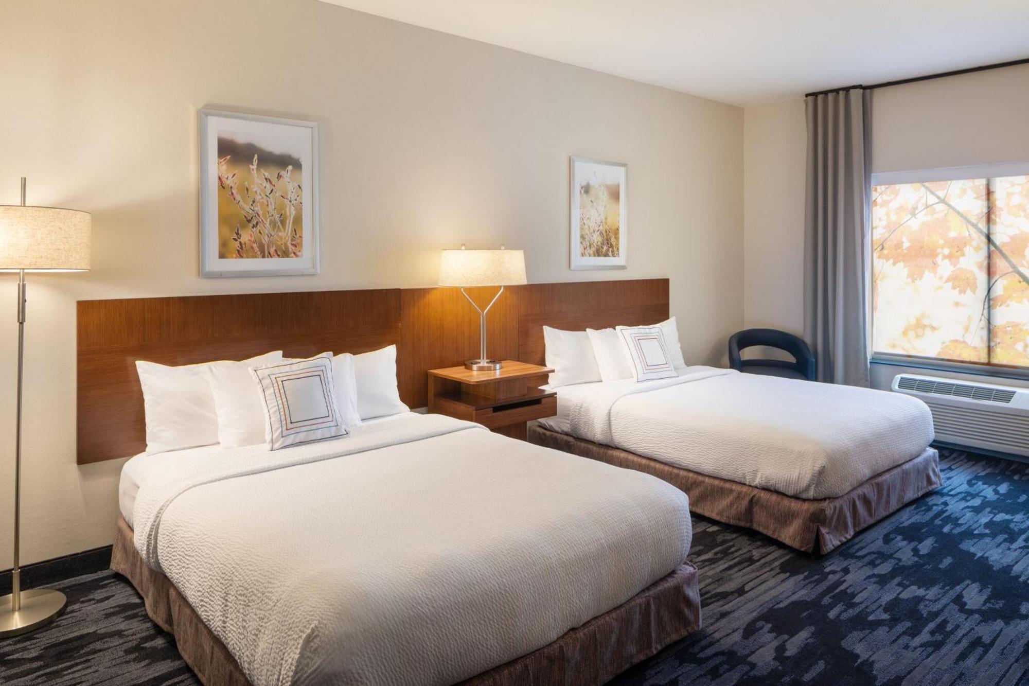Fairfield Inn & Suites By Marriott צ'יליקות מראה חיצוני תמונה