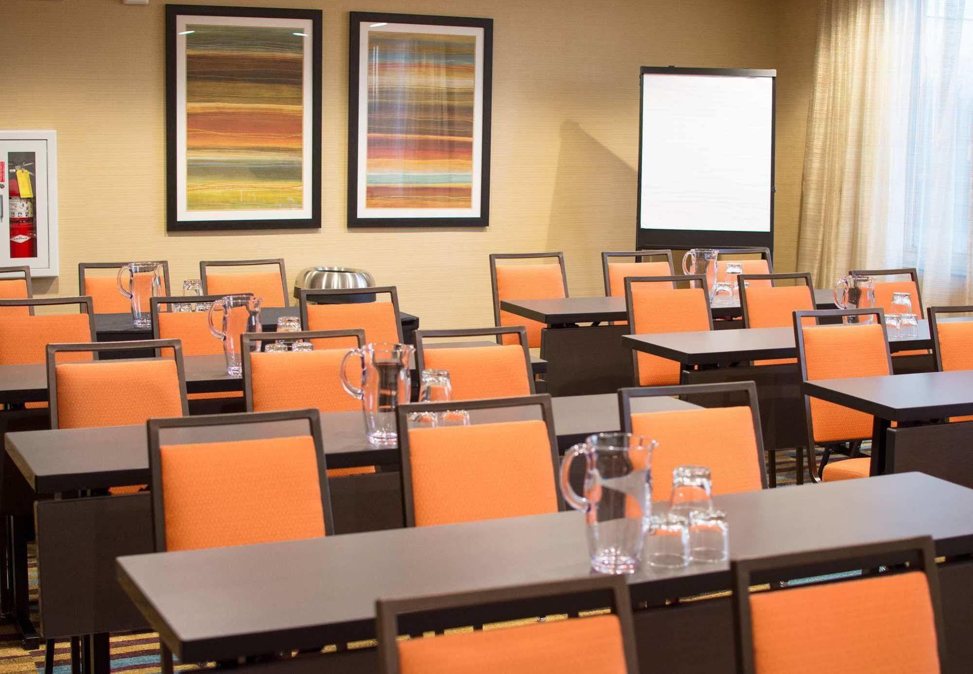 Fairfield Inn & Suites By Marriott צ'יליקות מראה חיצוני תמונה